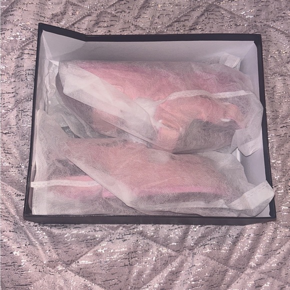 Pink Chanel slides,size 38, comes with box and dust/silky bags. - Picture 2 of 4